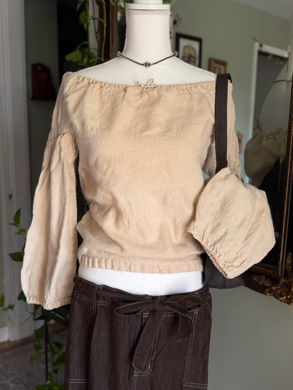 Women’s Cream Off-Shoulder Balloon Sleeve Blouse
